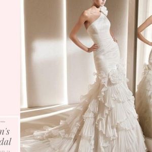 La Sposa Licena one shoulder wedding gown